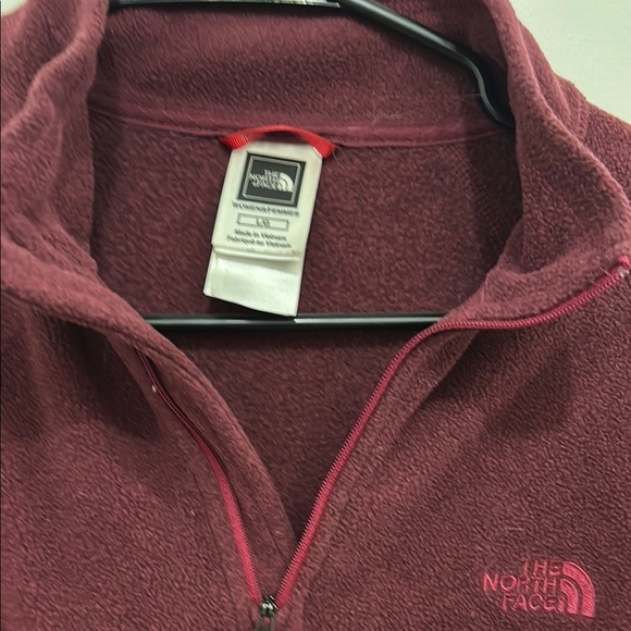 The North Face Burgundy Fleece Pullover - Picture 2 of 3